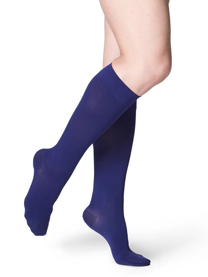 Sigvaris Womens Soft Opaque Knee High 20-30mmHg - Image 6