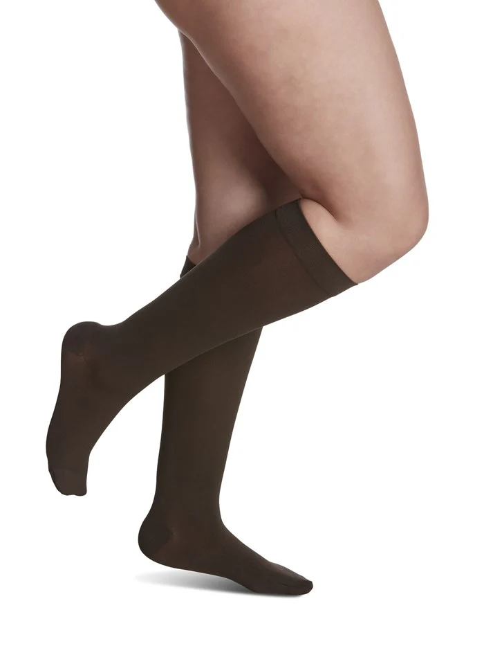 Sigvaris Womens Soft Opaque Knee High 20-30mmHg - Image 7
