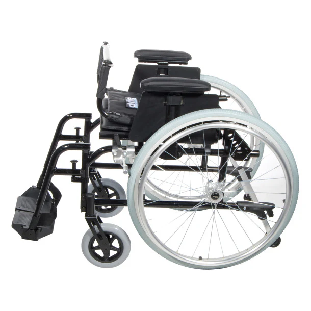 Drive Medical Cougar Ultra-Light Wheelchair - Image 3