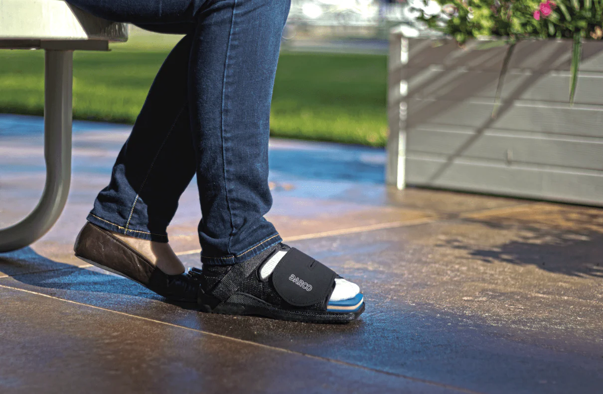 Darco MedSurg Postoperative Shoe - Image 2