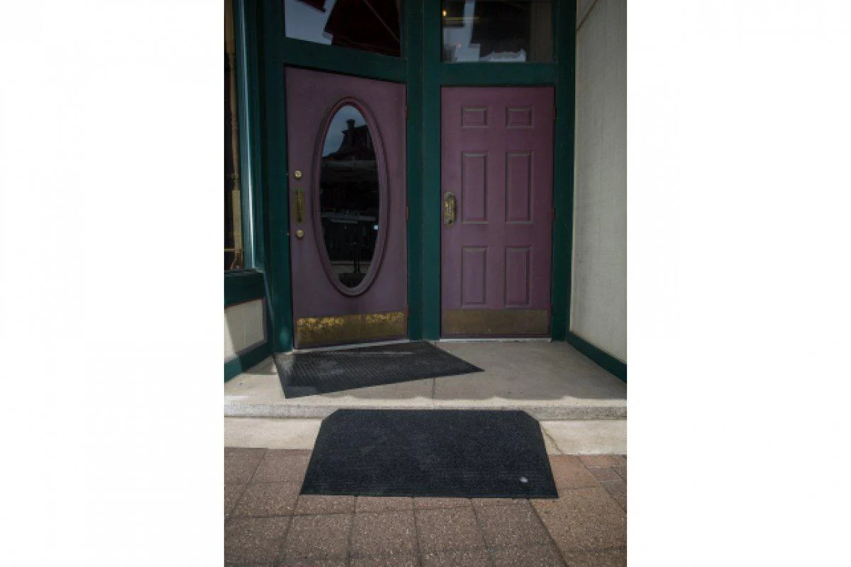 EZ-Access Transitions Rubber Angled Entry Mat - Image 2