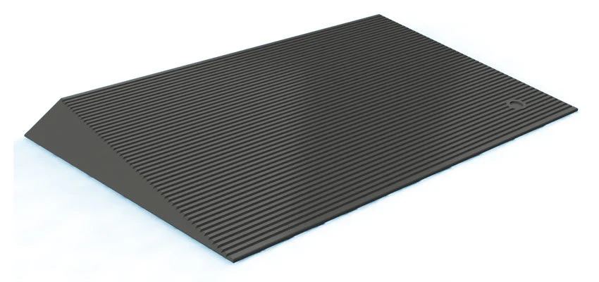 EZ-Access Transitions Rubber Angled Entry Mat - Image 4