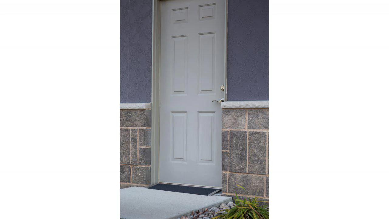 EZ-Access Transitions Angled Entry Plate - Image 4