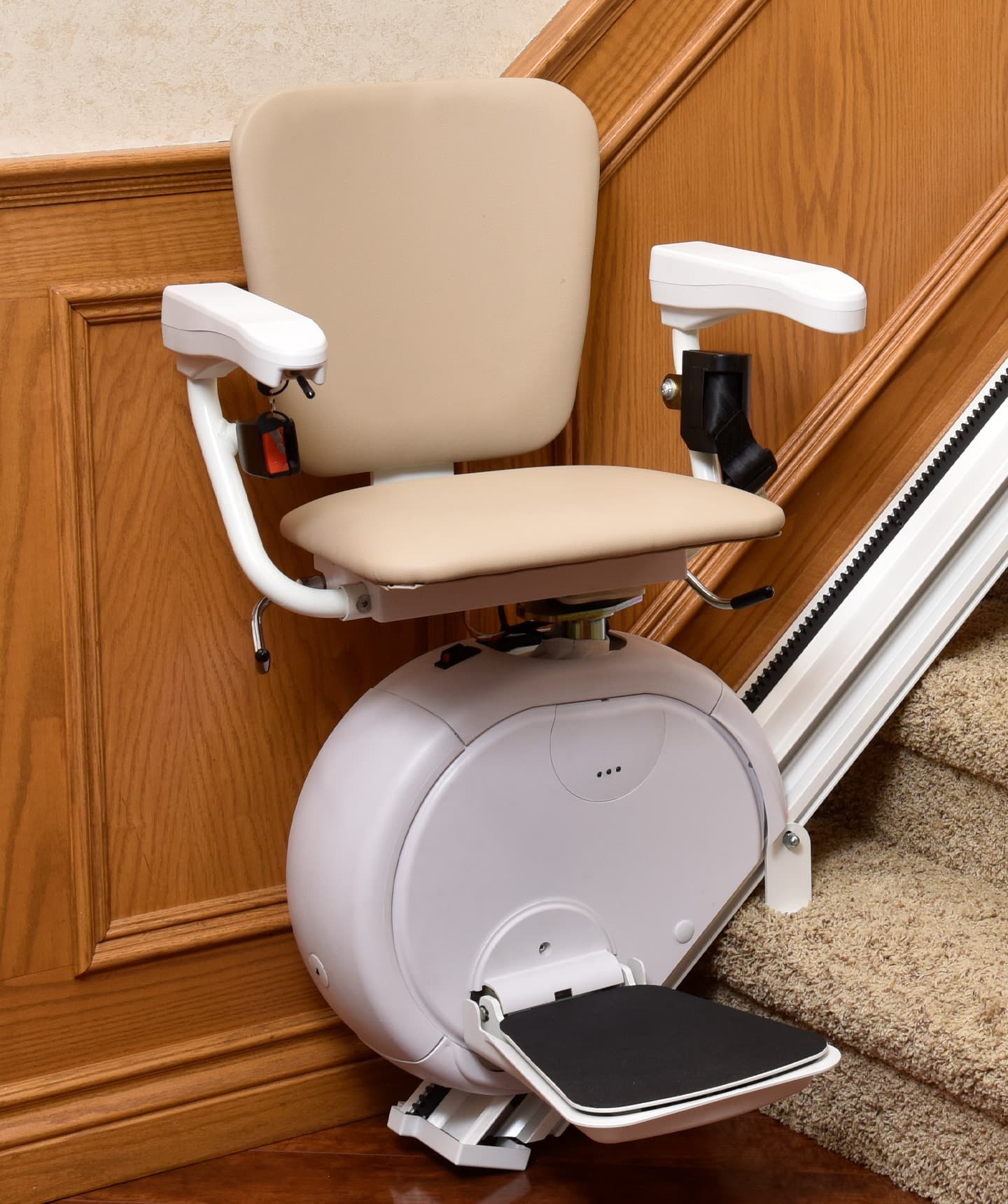 Savaria K2 Straight Stairlift