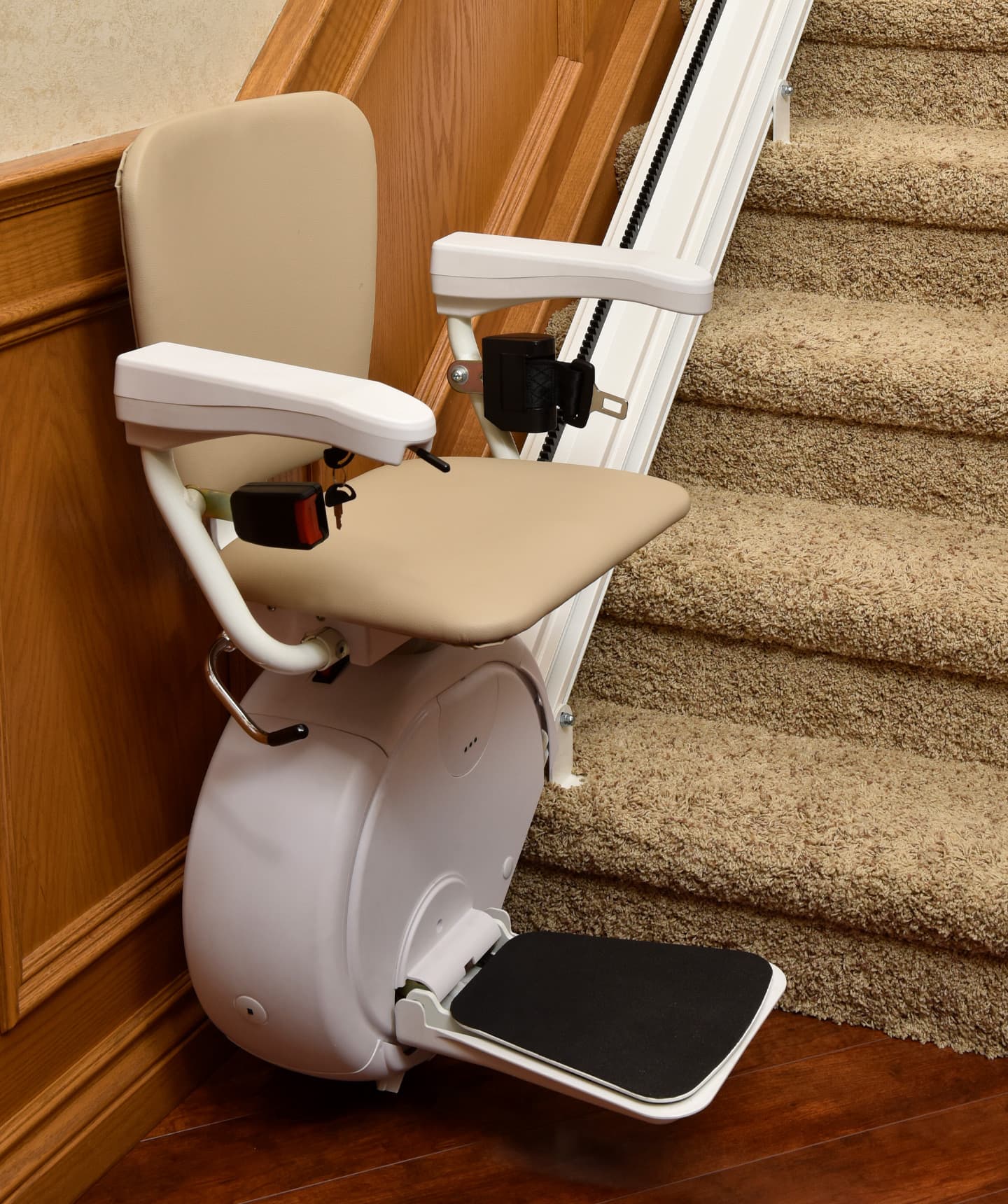 Savaria K2 Straight Stairlift - Image 4
