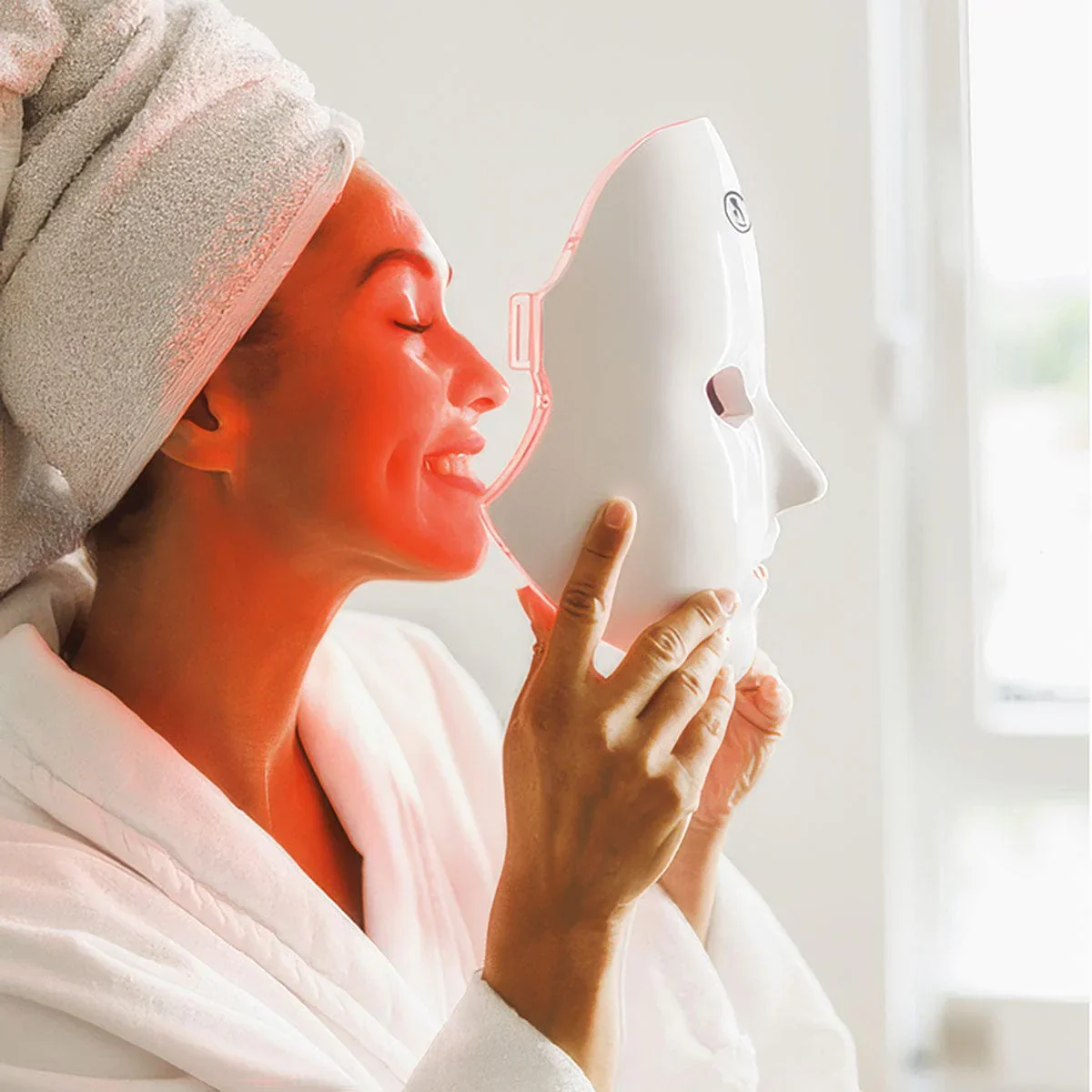 Relaxus LED Light Therapy Face Mask 544790 - Image 2