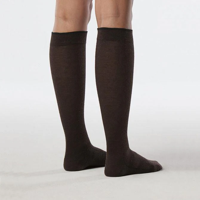 Sigvaris Mens All Season Merino Wool Knee High 15-20mmHg - Image 3