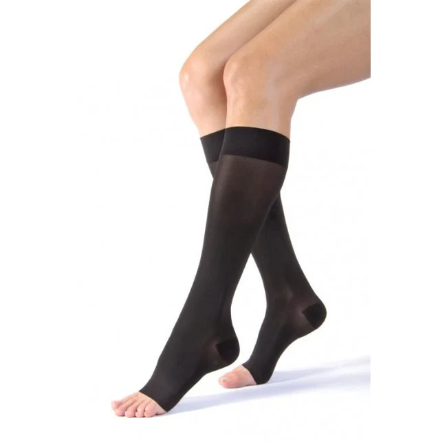 Jobst Womens Opaque Maternity Knee High 15-20mmHg - Image 10