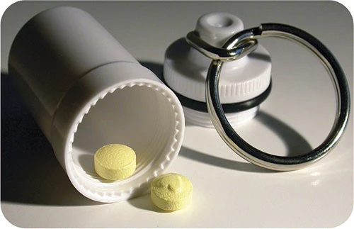 PharmaSystems PILL TOTE KEY RING WHITE - Image 2