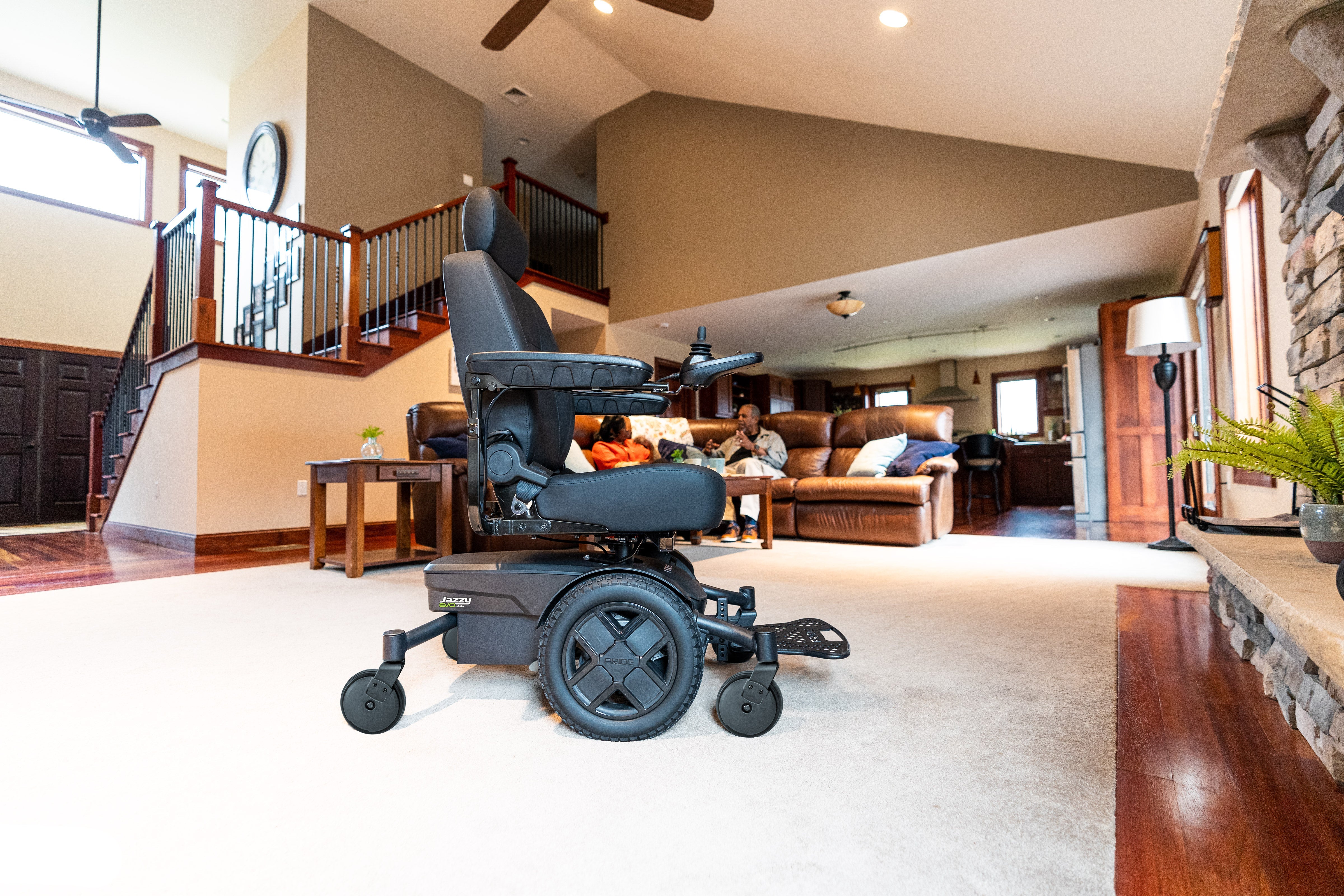 Pride Mobility Jazzy EVO 613Li Power Chair - Image 2