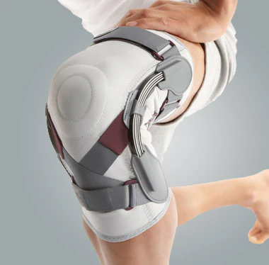Canadian Orthopaedic Supply PUSH Med HInged Knee Brace - Image 2