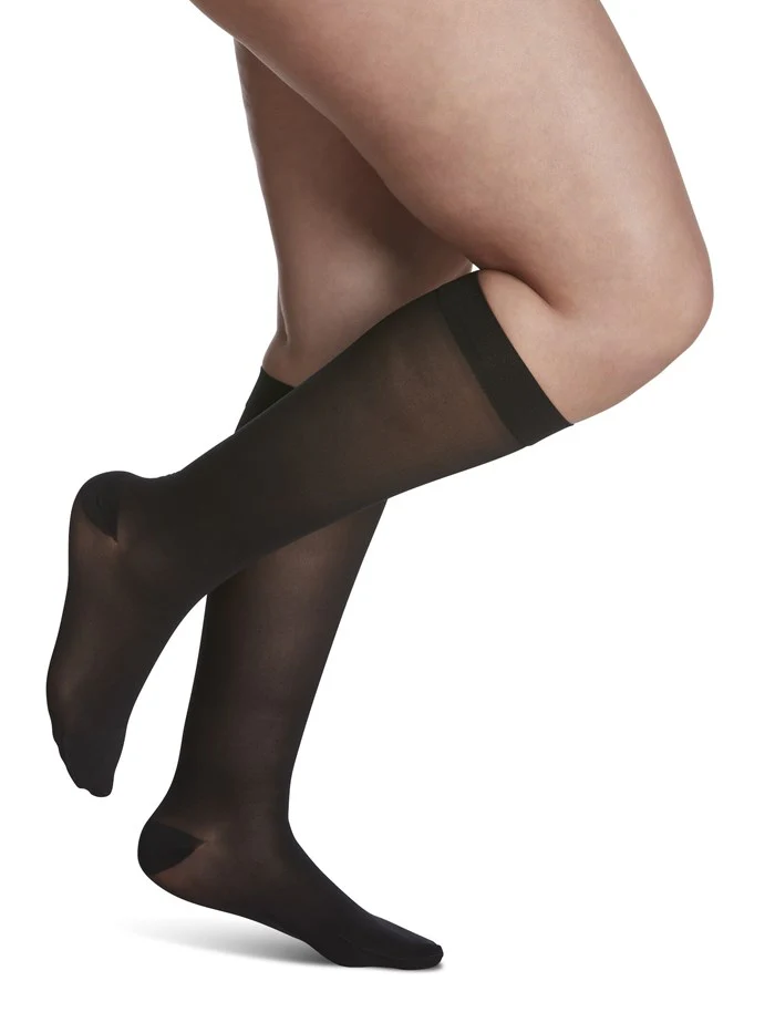Sigvaris Womens Sheer Knee High 15-20mmHg - Image 5