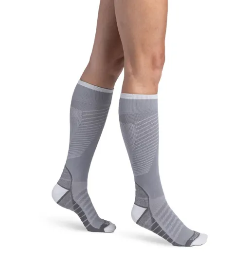 Sigvaris Motion Flow Tech Knee High 20-30mmHg