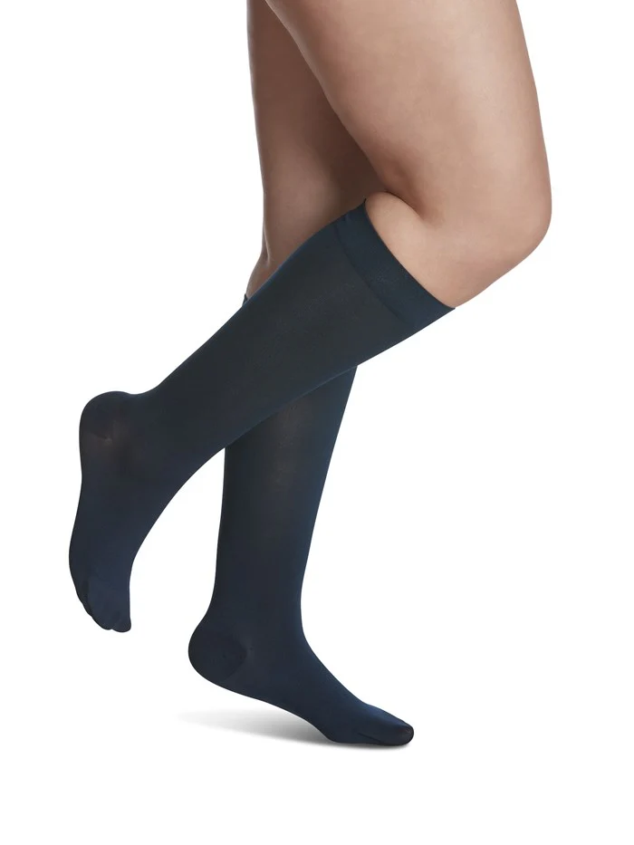 Sigvaris Womens Soft Opaque Knee High 15-20mmHg