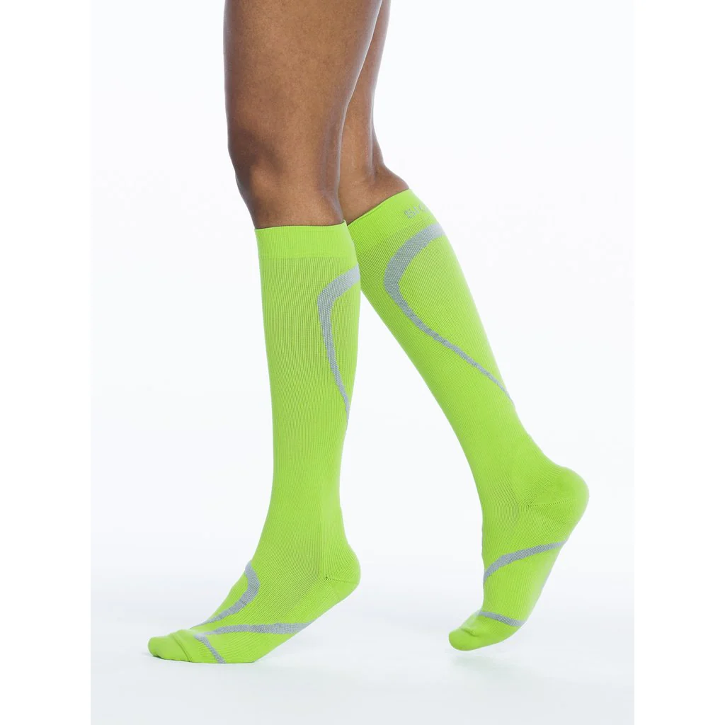 Sigvaris Performance High-Tech Knee High 20-30mmHg - Image 3