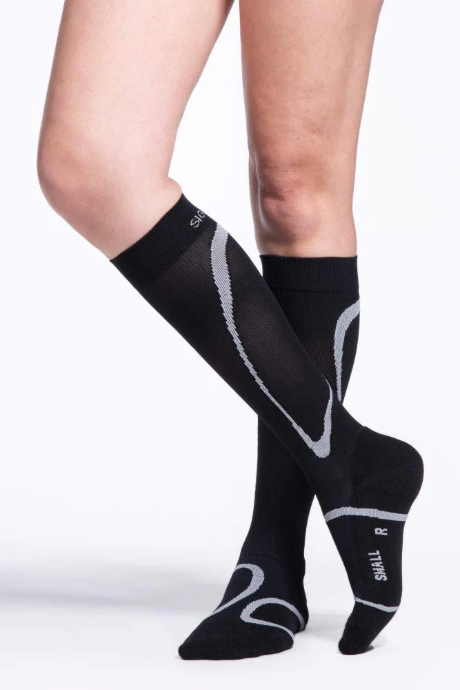 Sigvaris Performance High-Tech Knee High 20-30mmHg - Image 7