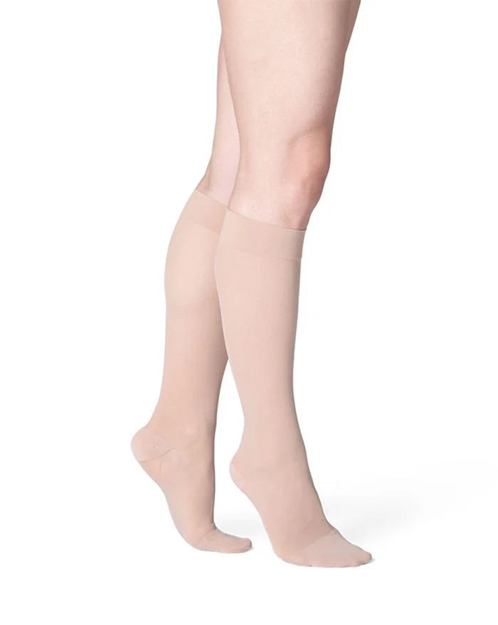 Sigvaris Womens Sheer Knee High 20-30mmHg - Image 7