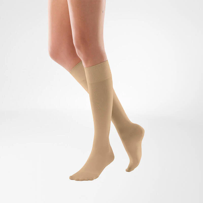 Bauerfeind Unisex VenoTrain Micro Knee High 20-30mmHg - Image 2