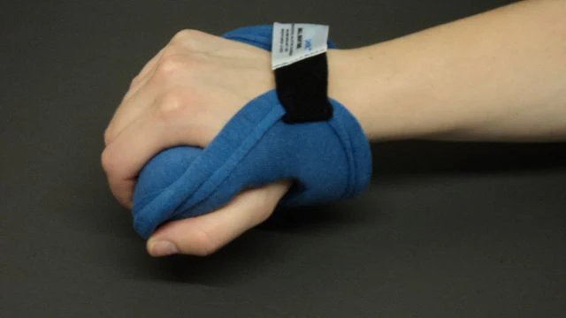 Ventopedic Premium Palm Protect with Cylinder Roll - Image 2