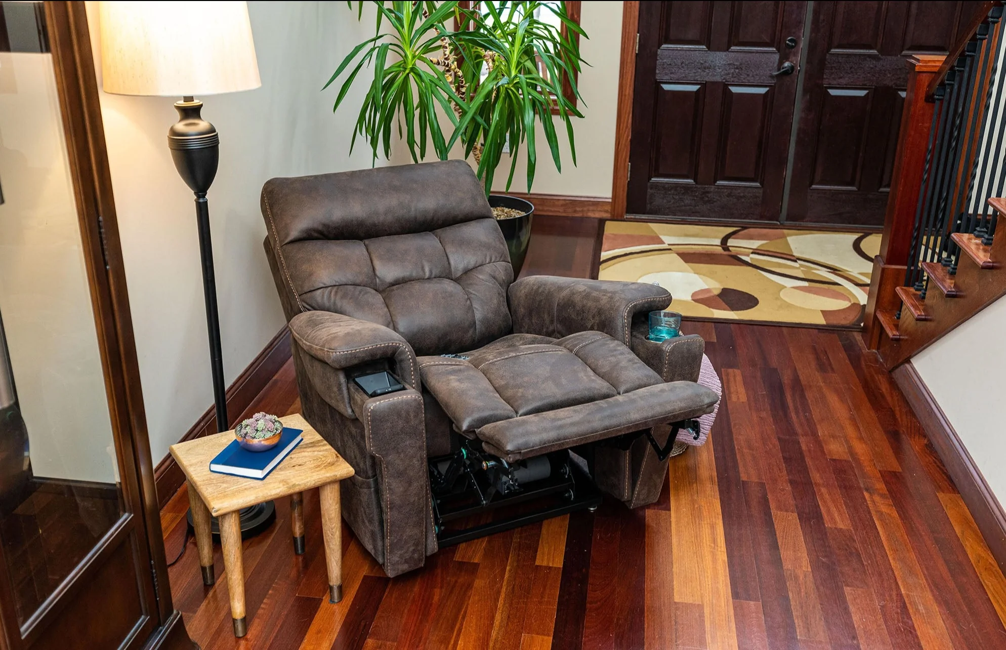 Pride Mobility VivaLift Radiance Lift Chair - Image 3